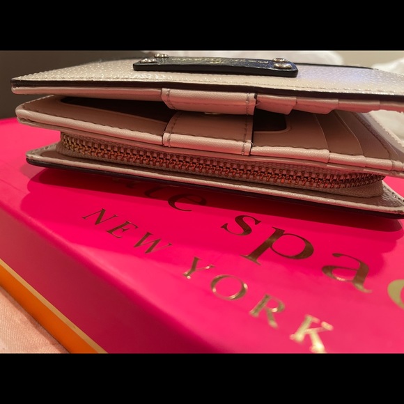 100% Kate Spade Multicolor Wallet w/ 5 Card Slot - Picture 7 of 9